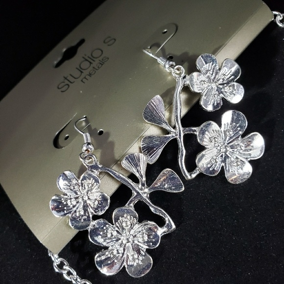 Studio S Metals Necklace/Earrings - Picture 3 of 4